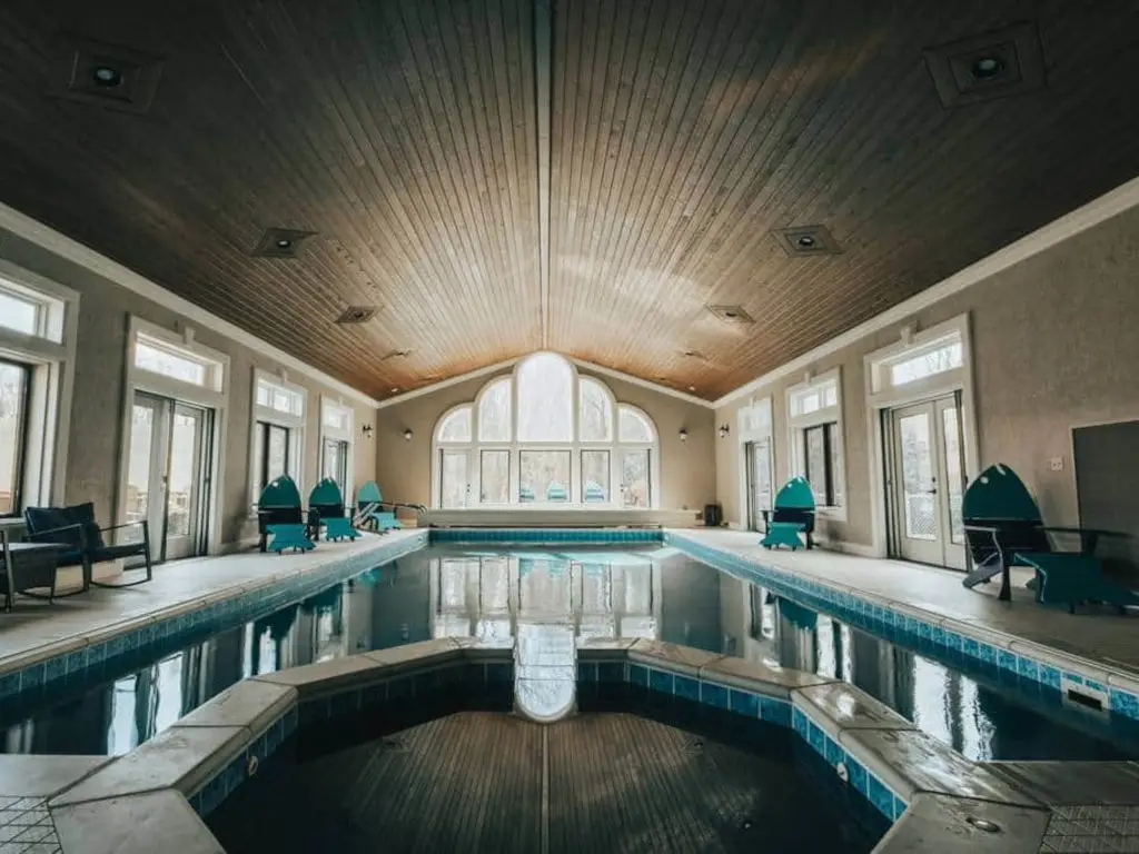 Hocking Manor Indoor Pool