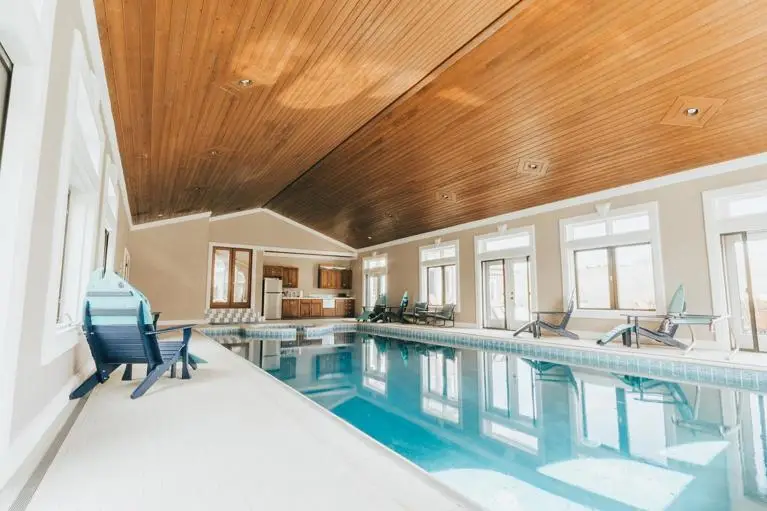 swimming-pool