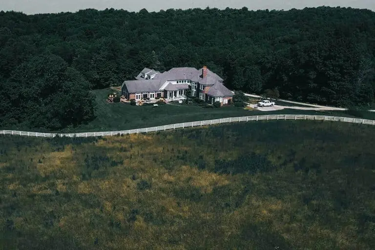 Hocking Manor